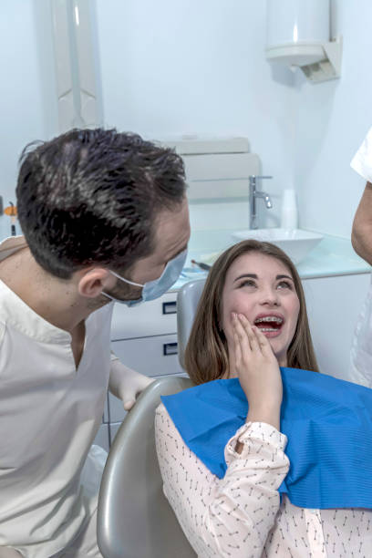 Best Emergency Dental Care for Broken or Chipped Teeth in Wahneta, FL